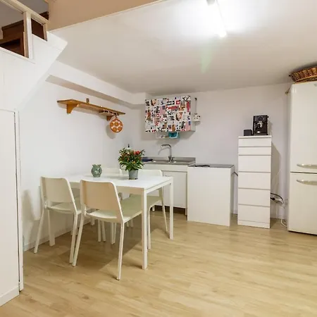 Appartamento A' Casarell' E Lell'